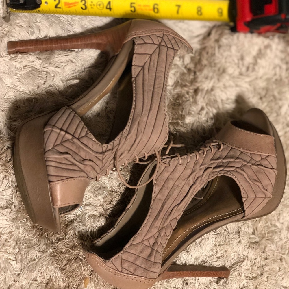 Open toe booties - Picture 4 of 6